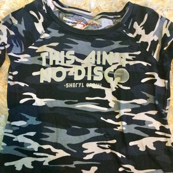 SHERYL CROW “THIS AIN’T NO DISCO” lyric graphic camouflage 3/4 sleeve top - Picture 2 of 5
